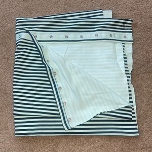 Lululemon Snap Scarf